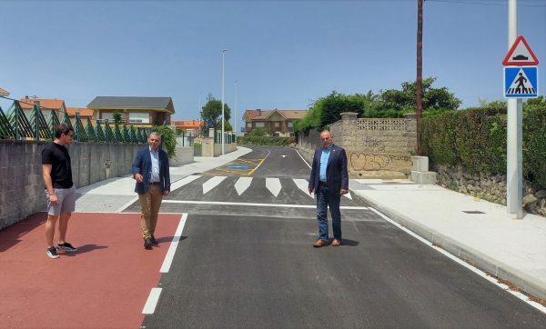 Las obras de reurbanización de la calle Murillo mejoran la accesibilidad y vialidad de este barrio de Soto de la Marina