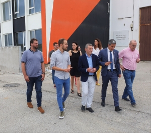 El alcalde de Santa Cruz de Bezana recibe la visita del Vicepresidente del Gobierno de Cantabria.